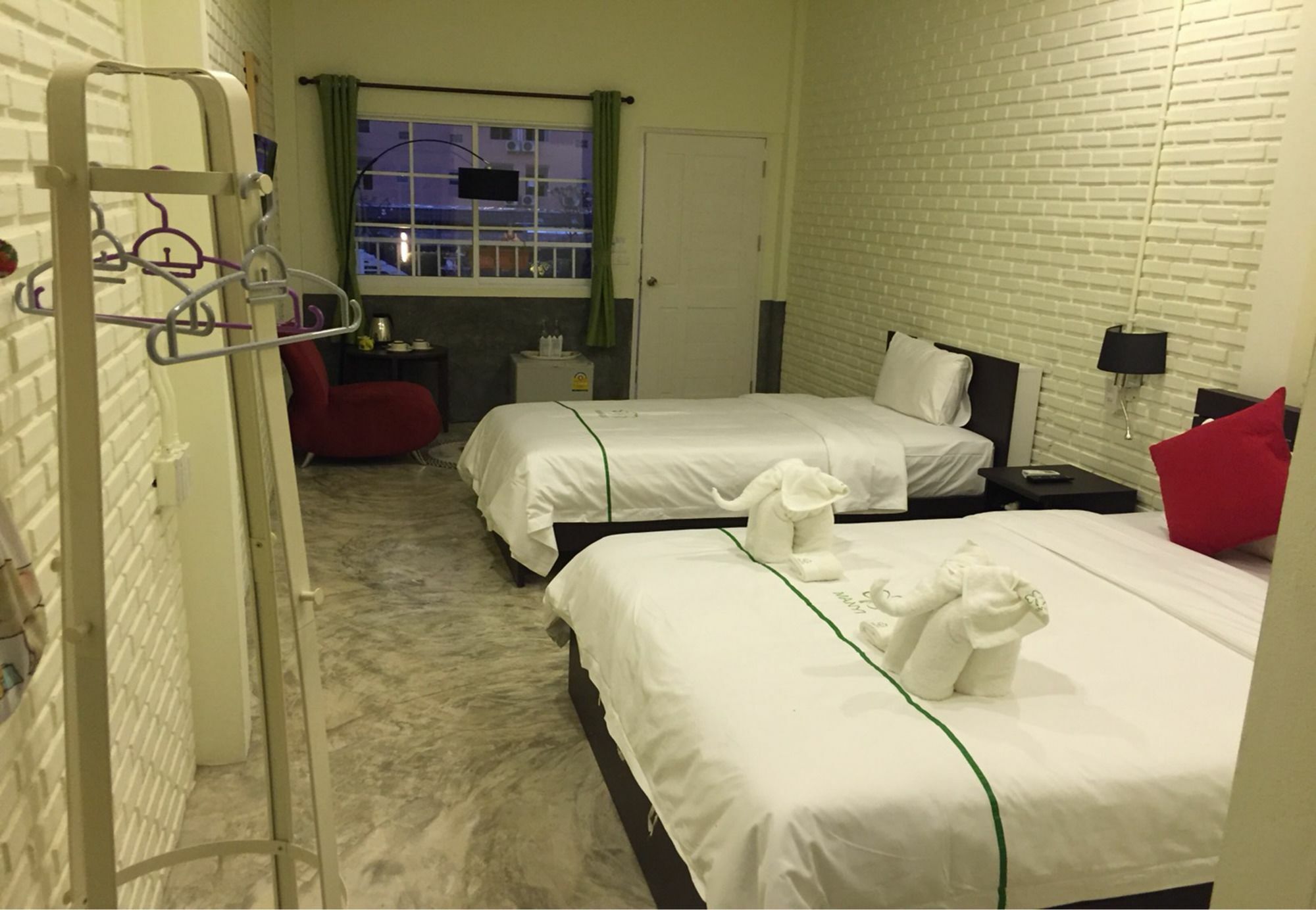 Manyi Boutique House Hotell Chiang Mai Exteriör bild