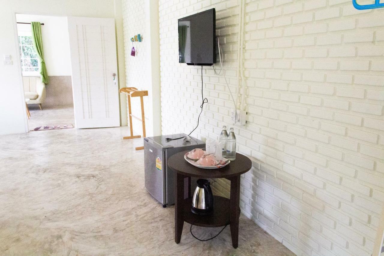 Manyi Boutique House Hotell Chiang Mai Exteriör bild