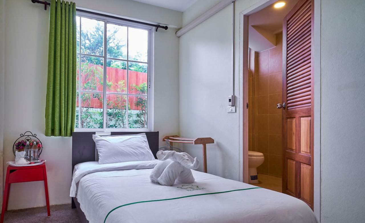 Manyi Boutique House Hotell Chiang Mai Exteriör bild
