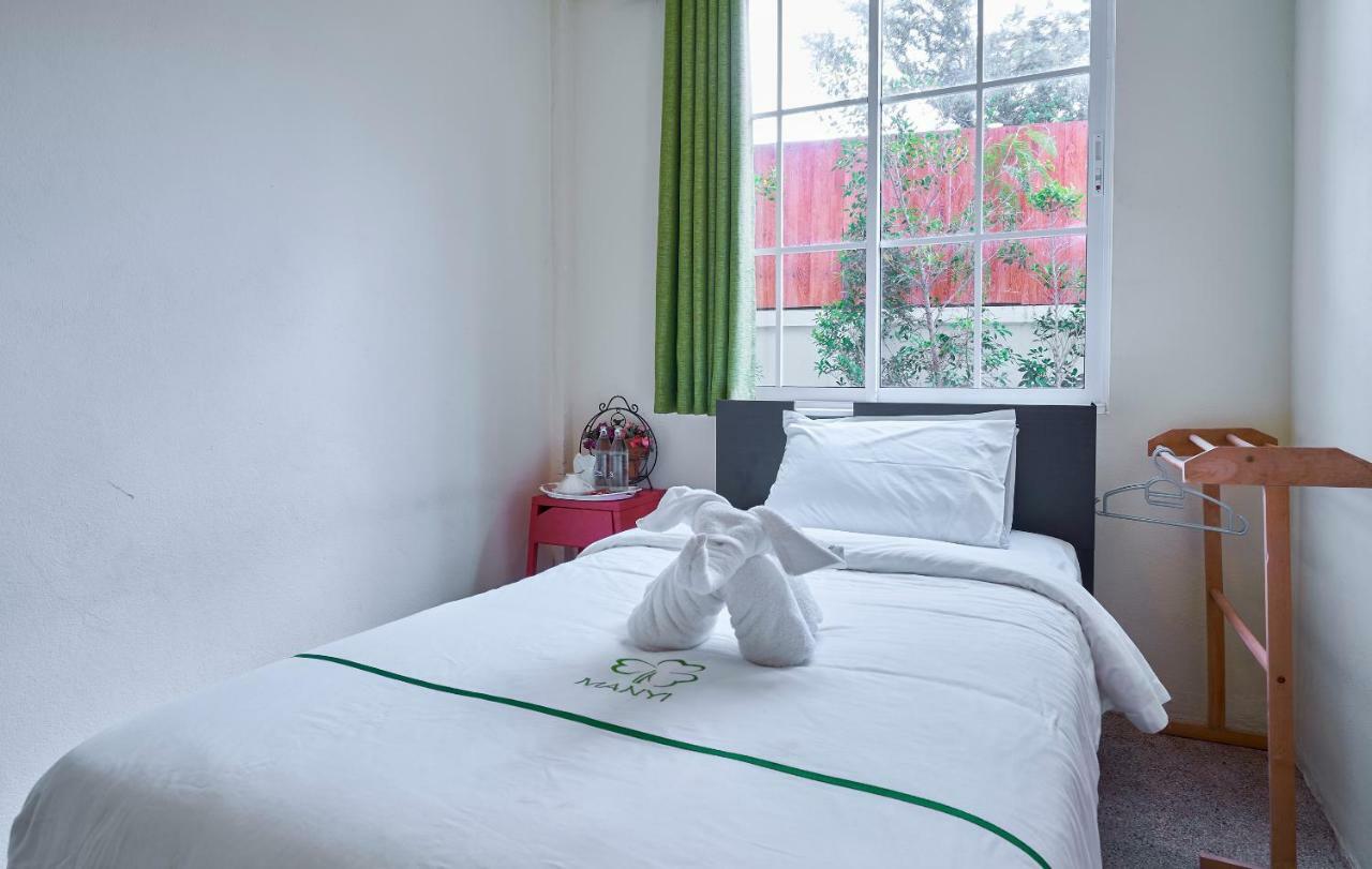 Manyi Boutique House Hotell Chiang Mai Exteriör bild
