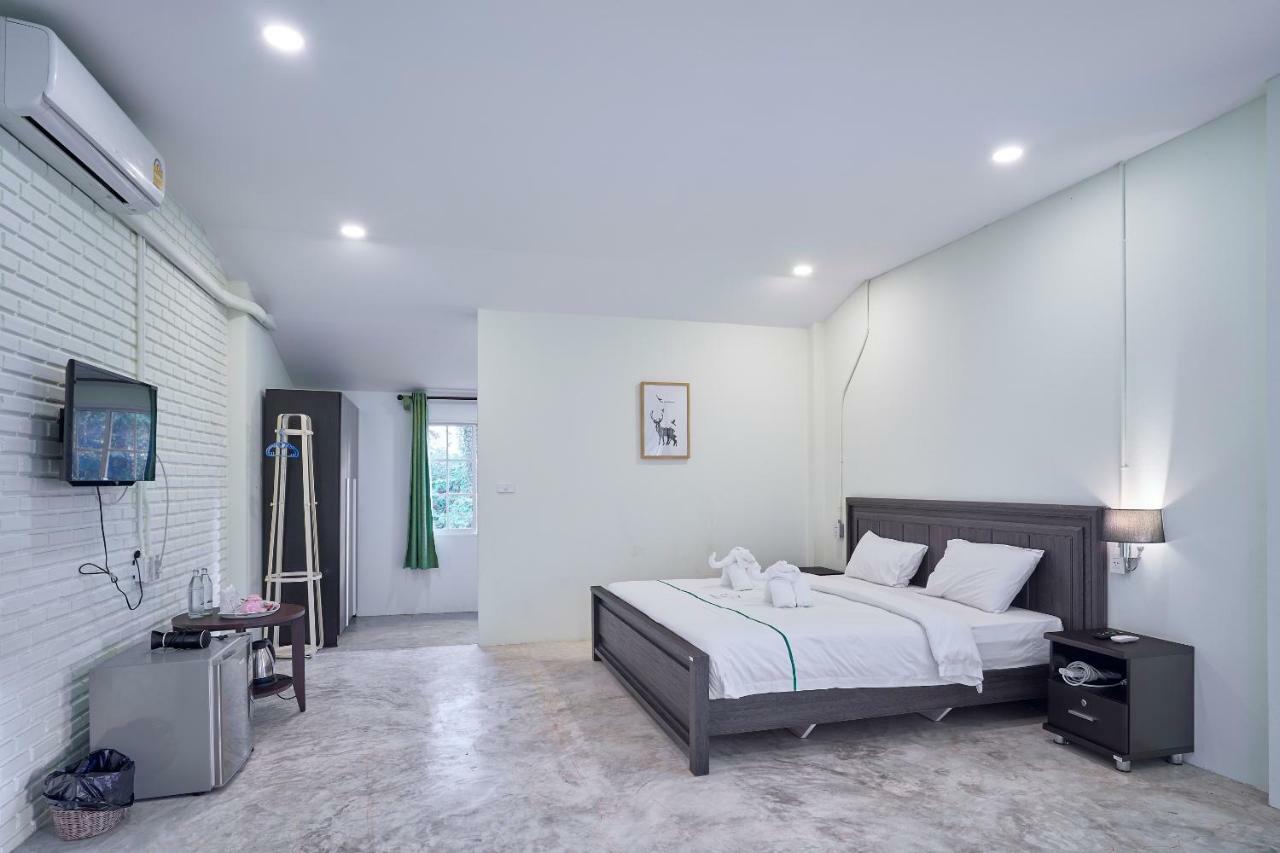 Manyi Boutique House Hotell Chiang Mai Exteriör bild